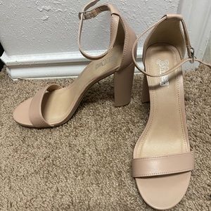 Nude sandal heel